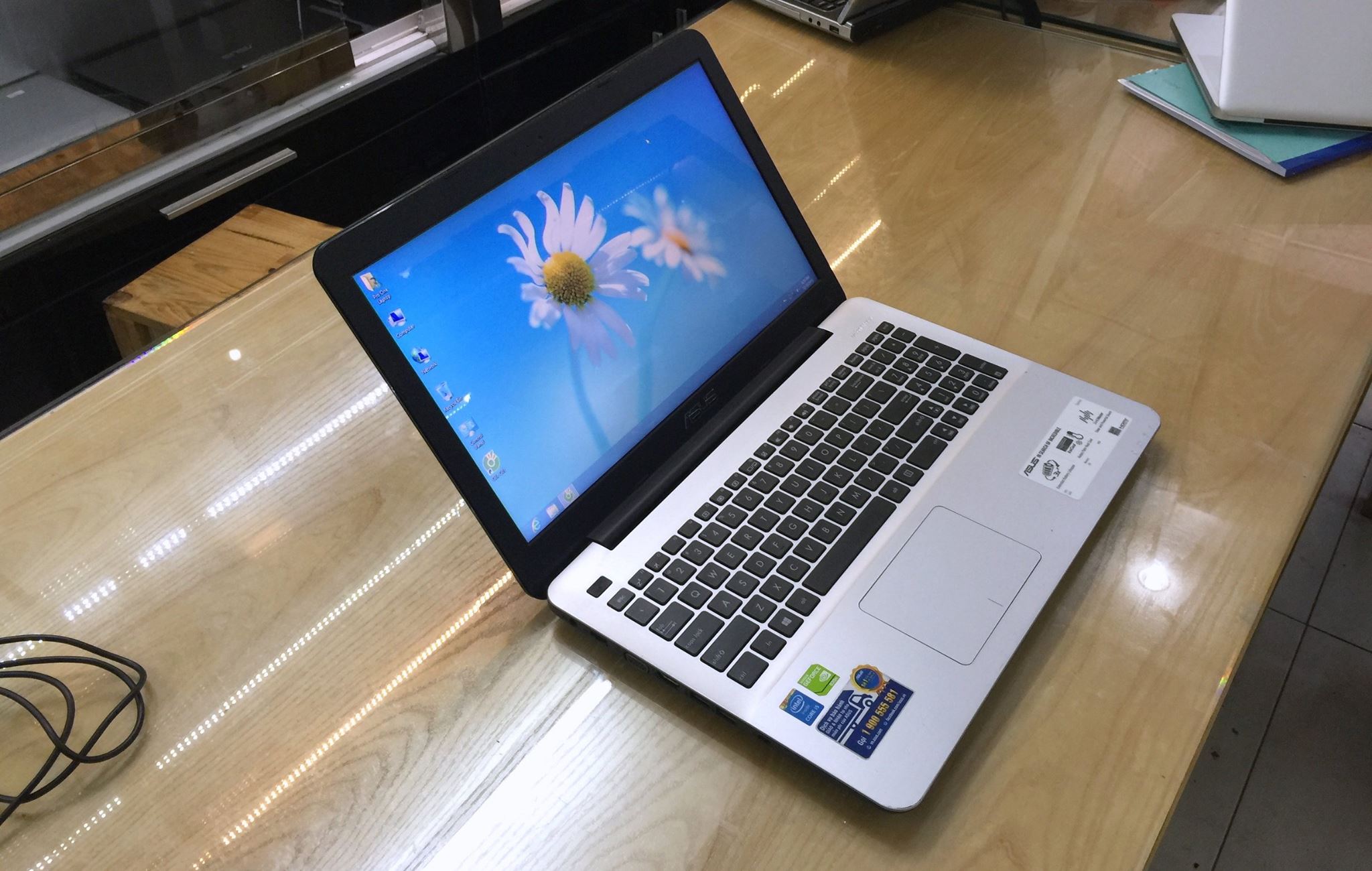 Laptop Asus K555LD-XX363D-9.jpg